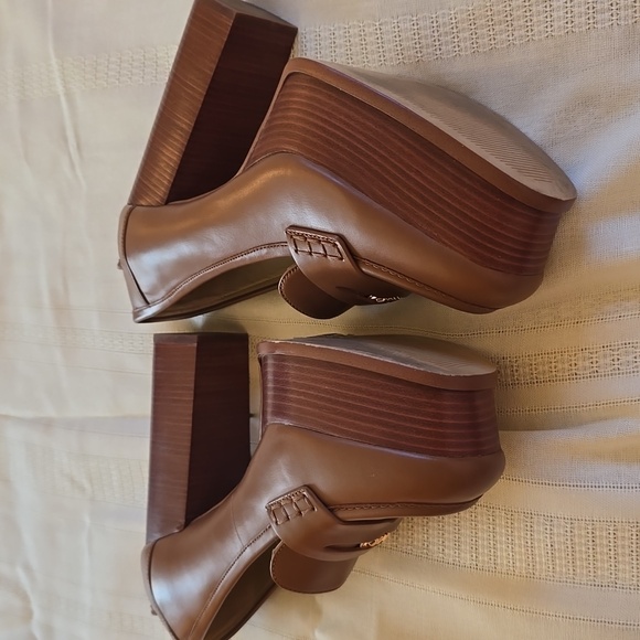 Michael Michael Kors Eden Leather Platform Loafer Tan - Picture 3 of 8